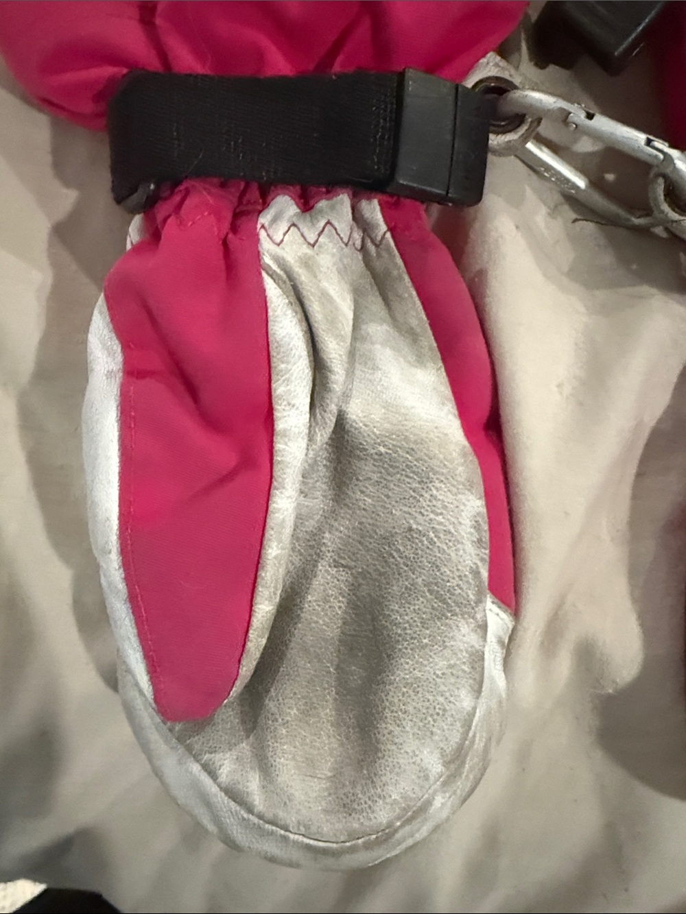 Hestra Kids Mittens in Pink and Silver - Picture 6 of 13
